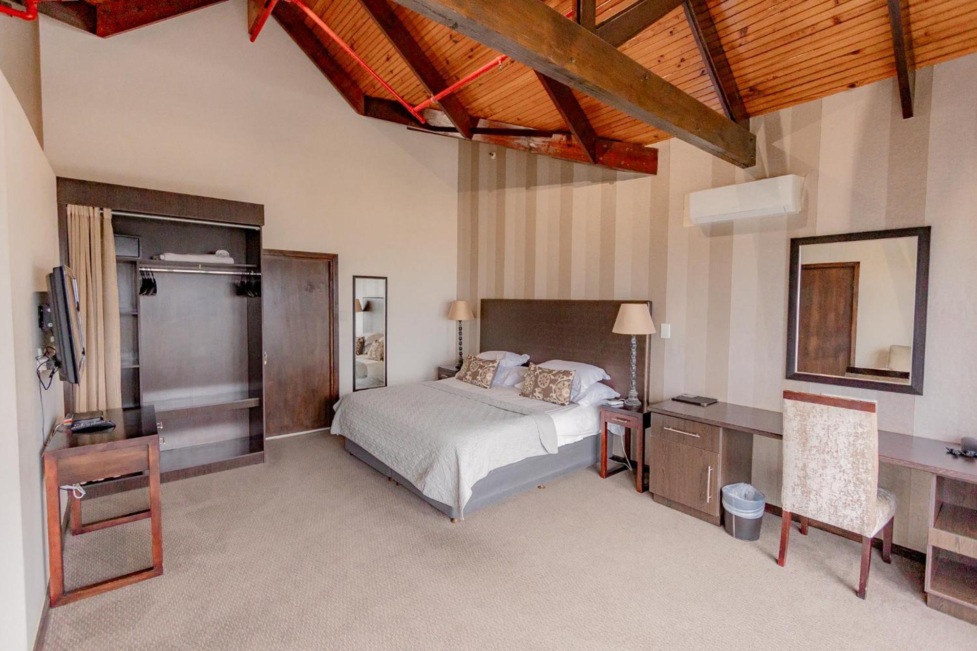 The Kelway Hotel Port Elizabeth Esterno foto